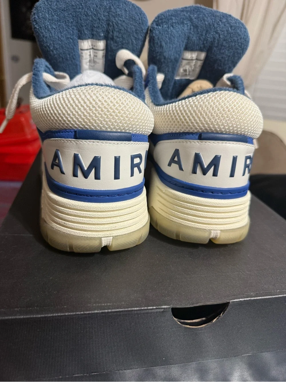 AMIRI Men’s Cream & Blue Low-Top Sneakers